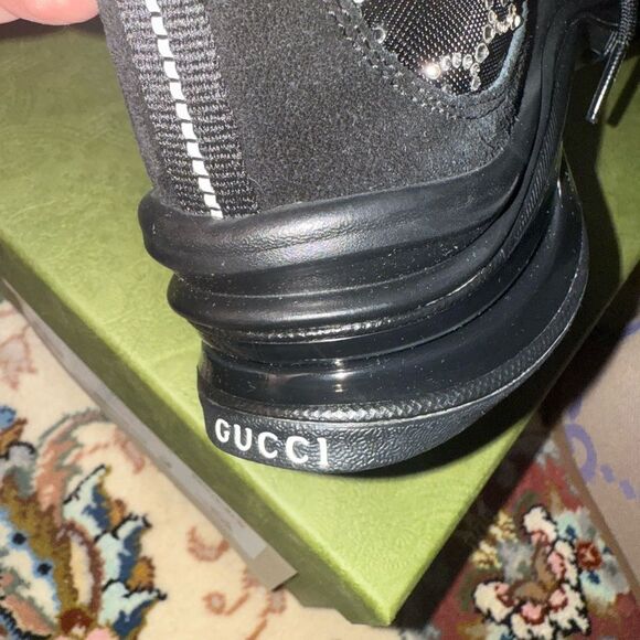 Brand new with box & dustbag GUCCI
GG Crystal Mesh Runner Sneakers Womens size 5 - Picture 16 of 16